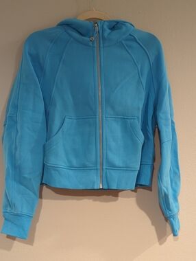 Lululemon Scuba Cropped Zip Up Hoodie